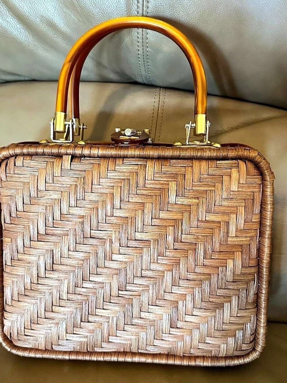 Vintage Woven Wicker and Lucite Brown Top Handle Bag